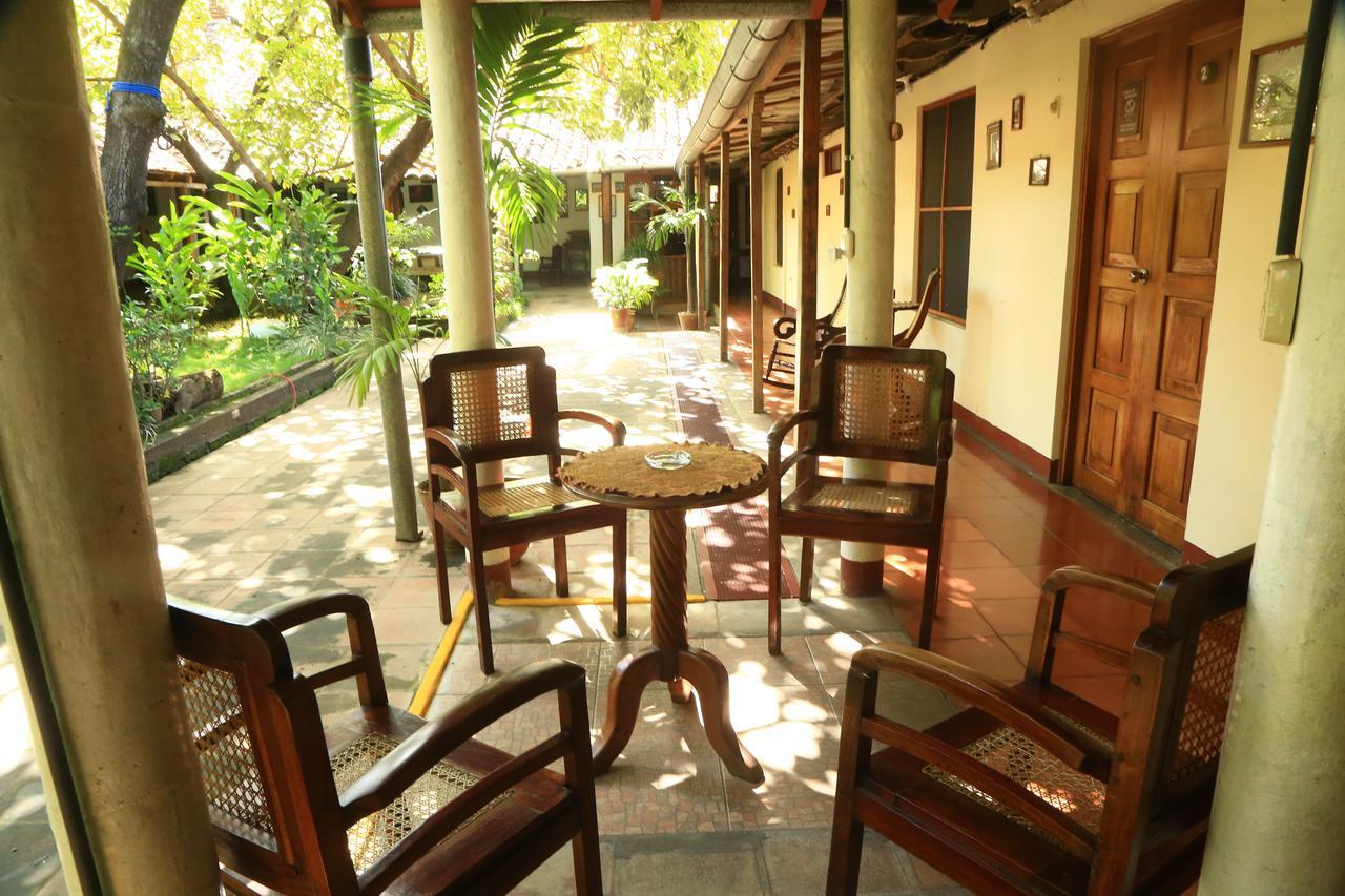 Casa De Los Berrios León Extérieur photo